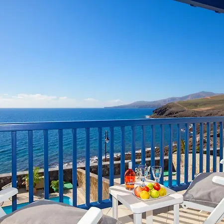 Sleeps 6 With Pool And Air Con Puerto Calero