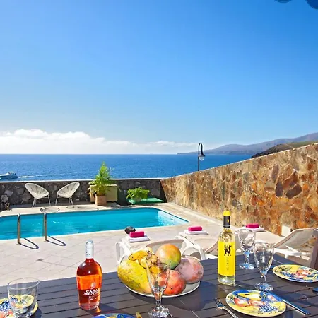 Sleeps 6 With Pool And Air Con * Puerto Calero